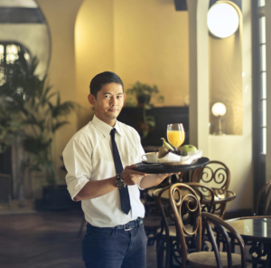 Kerja di Luar Negeri Waiter/Waitress & Frontliner Kerja di Luar Negeri Waiter/Waitress & Frontliner